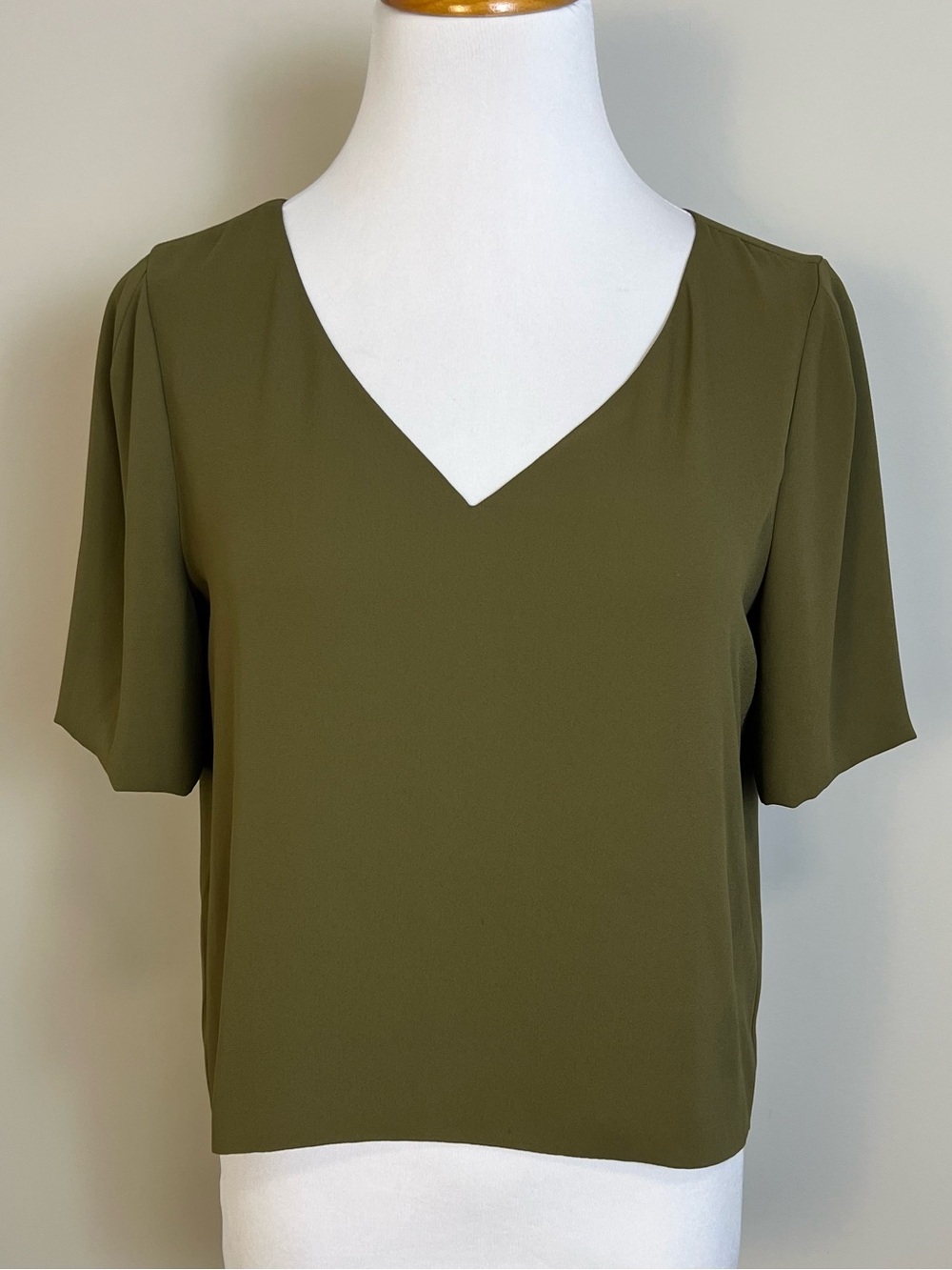 Babaton Olive V-Neck Short Sleeve Blouse